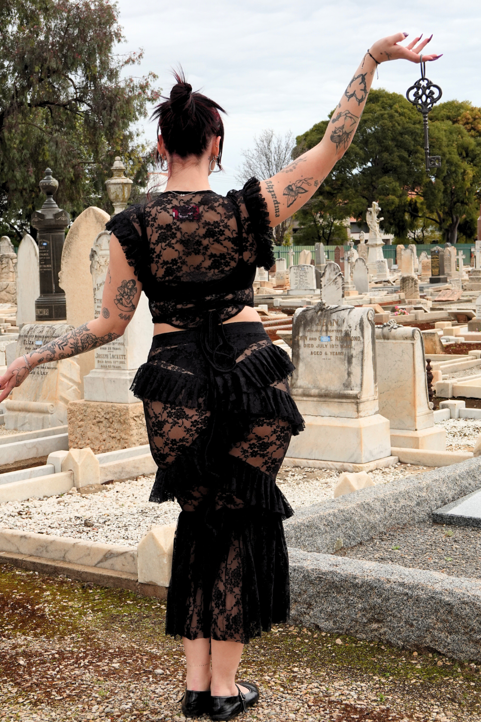 Evangeline Black Lace Top and Skirt - Model 175 cm, Size M - FM2U
