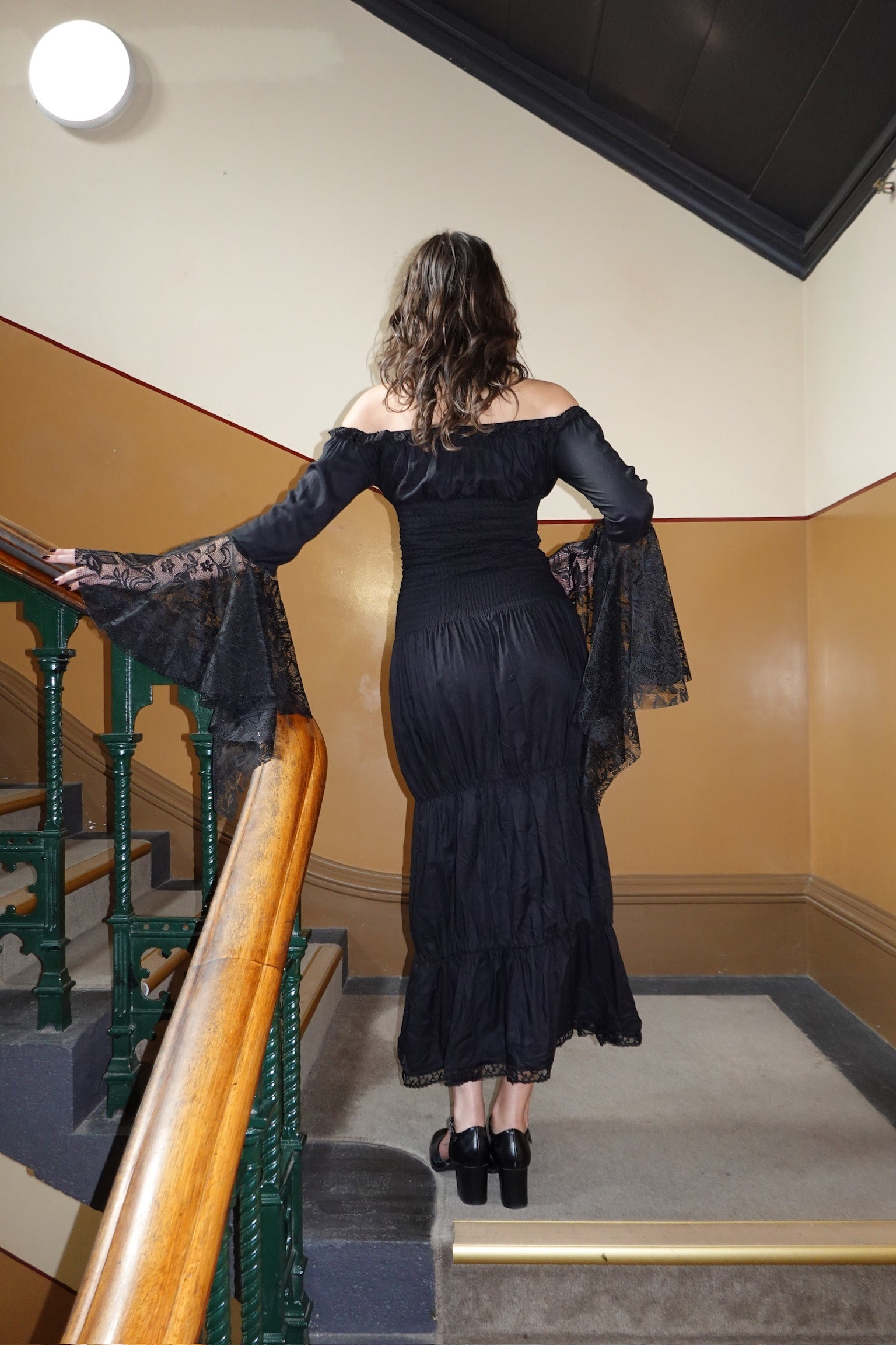 MILKMAID DRESS - MAXI (EBONY)