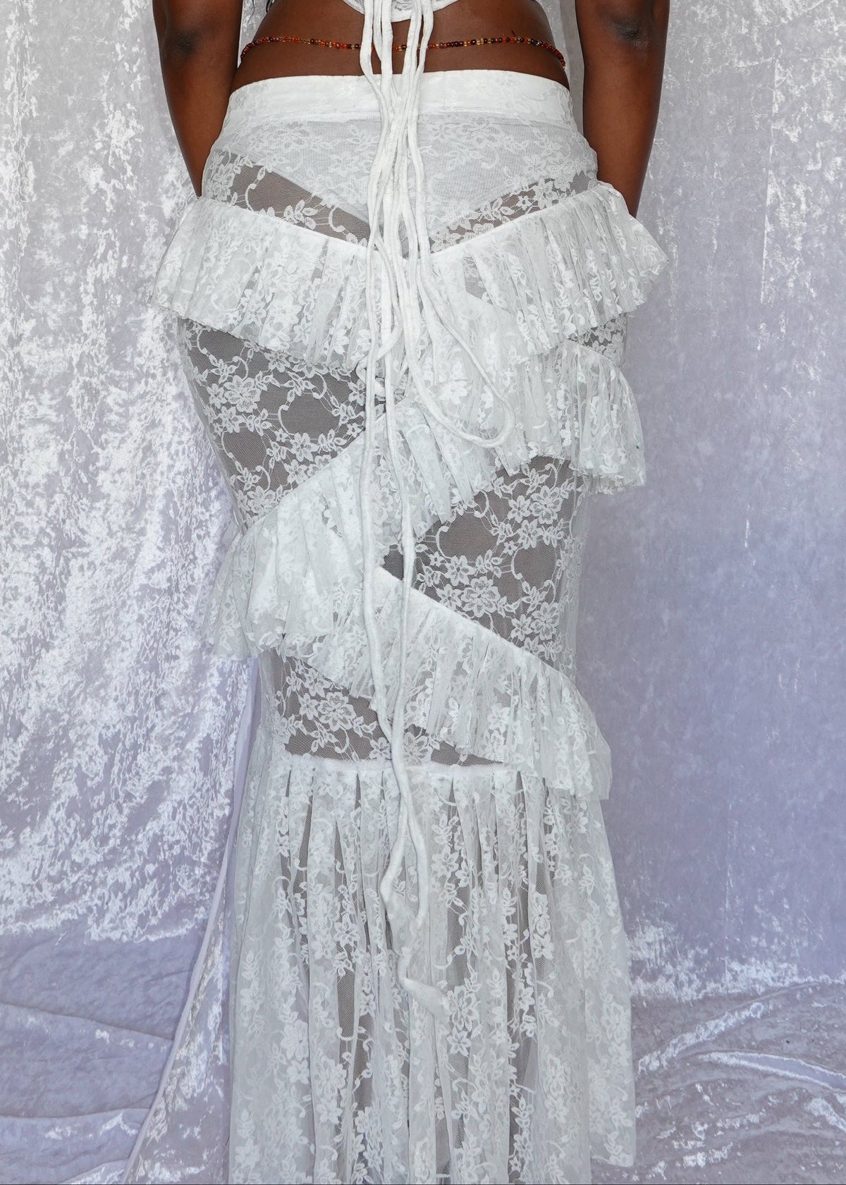 White Evangeline Lace Skirt - Model 168cm, Size XS - FM2U