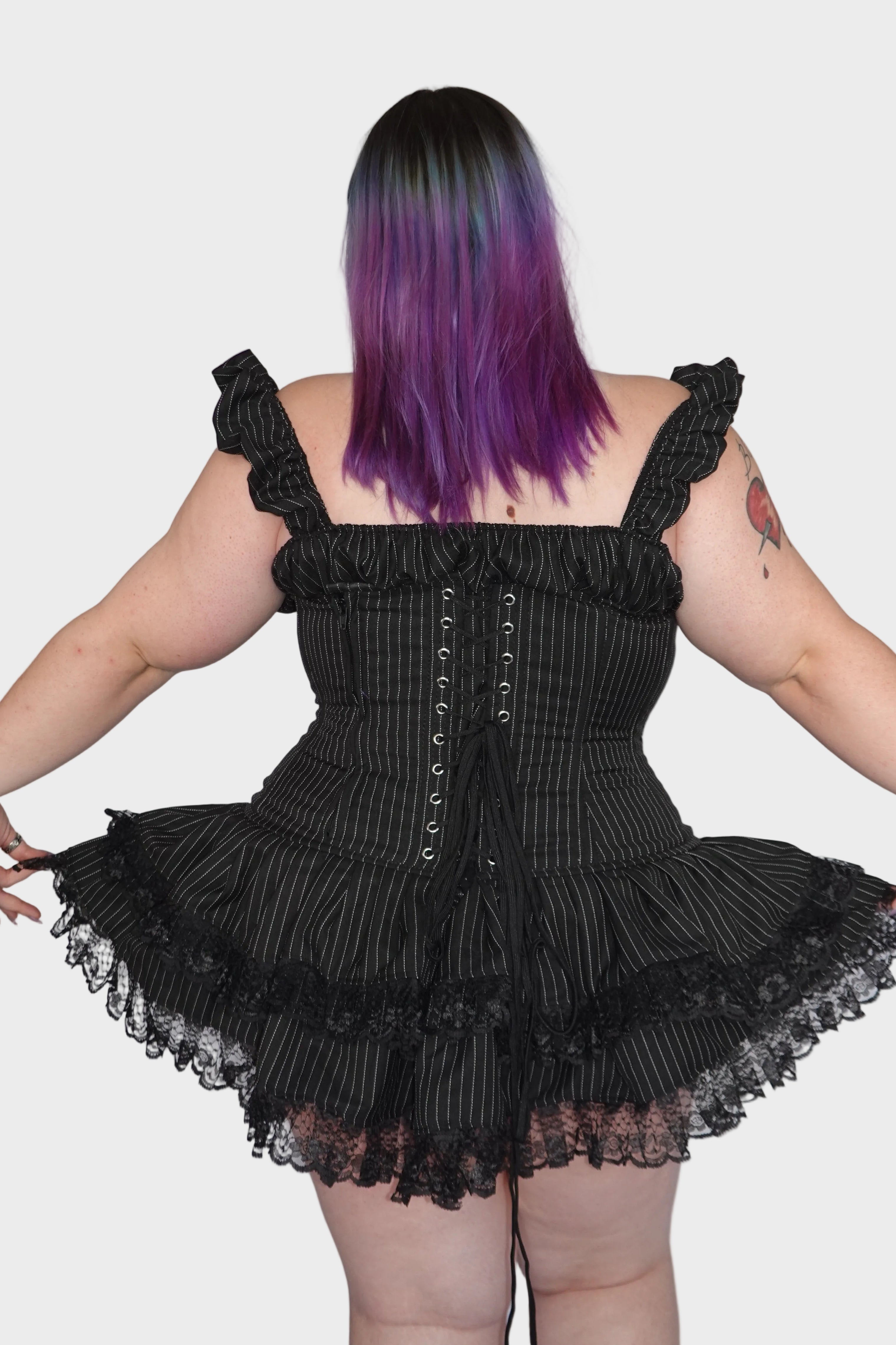 Back Shot
FM2U Model: Vanessa
Height: 162cm, Size: 2XL (16+)
