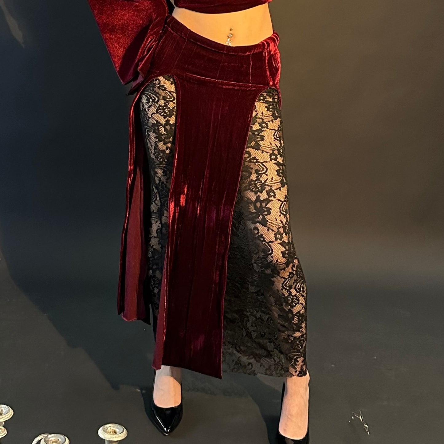 DOUBLE SLIT SKIRT (BLOOD RED)