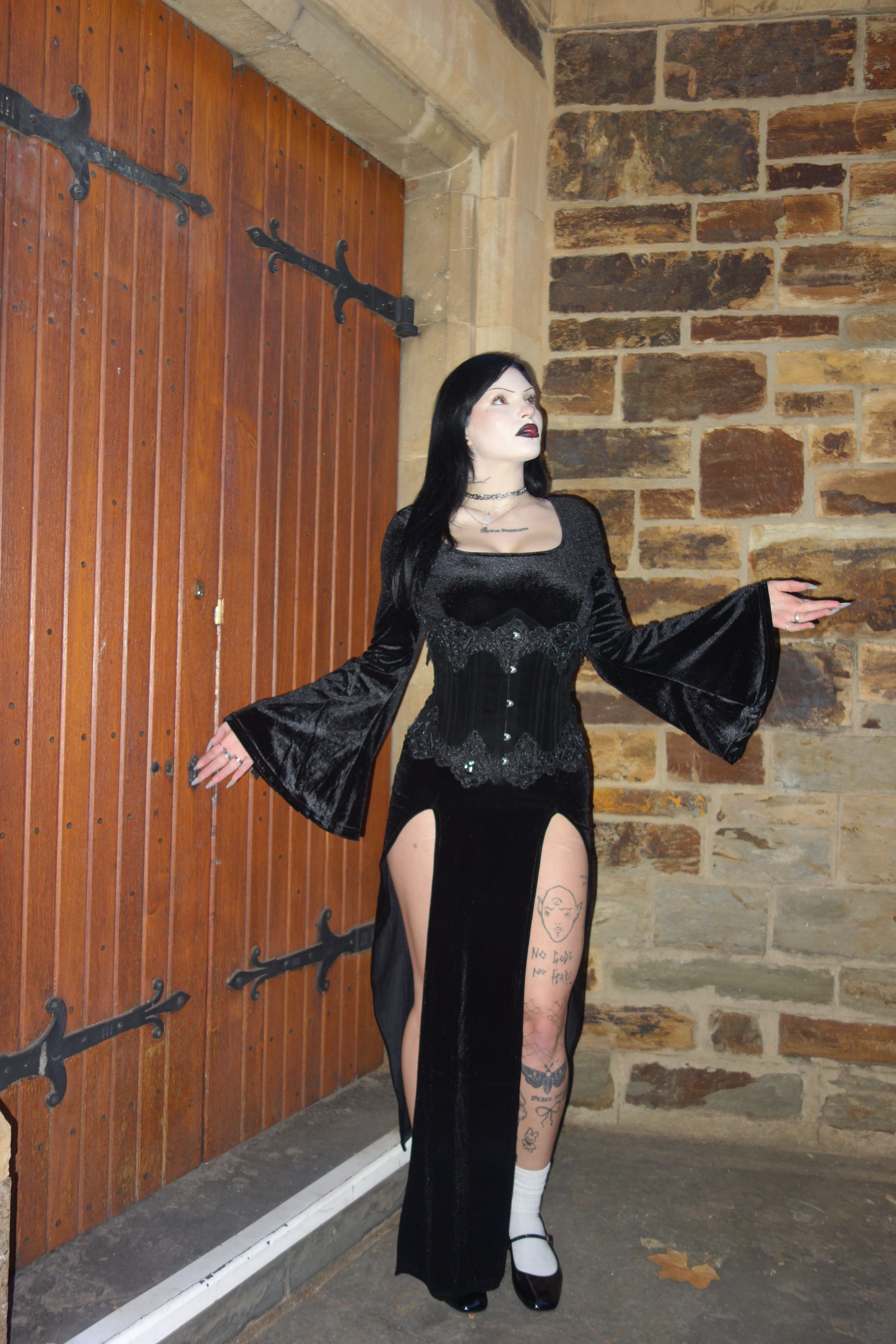 STEEL-BONED CORSET (EBONY)