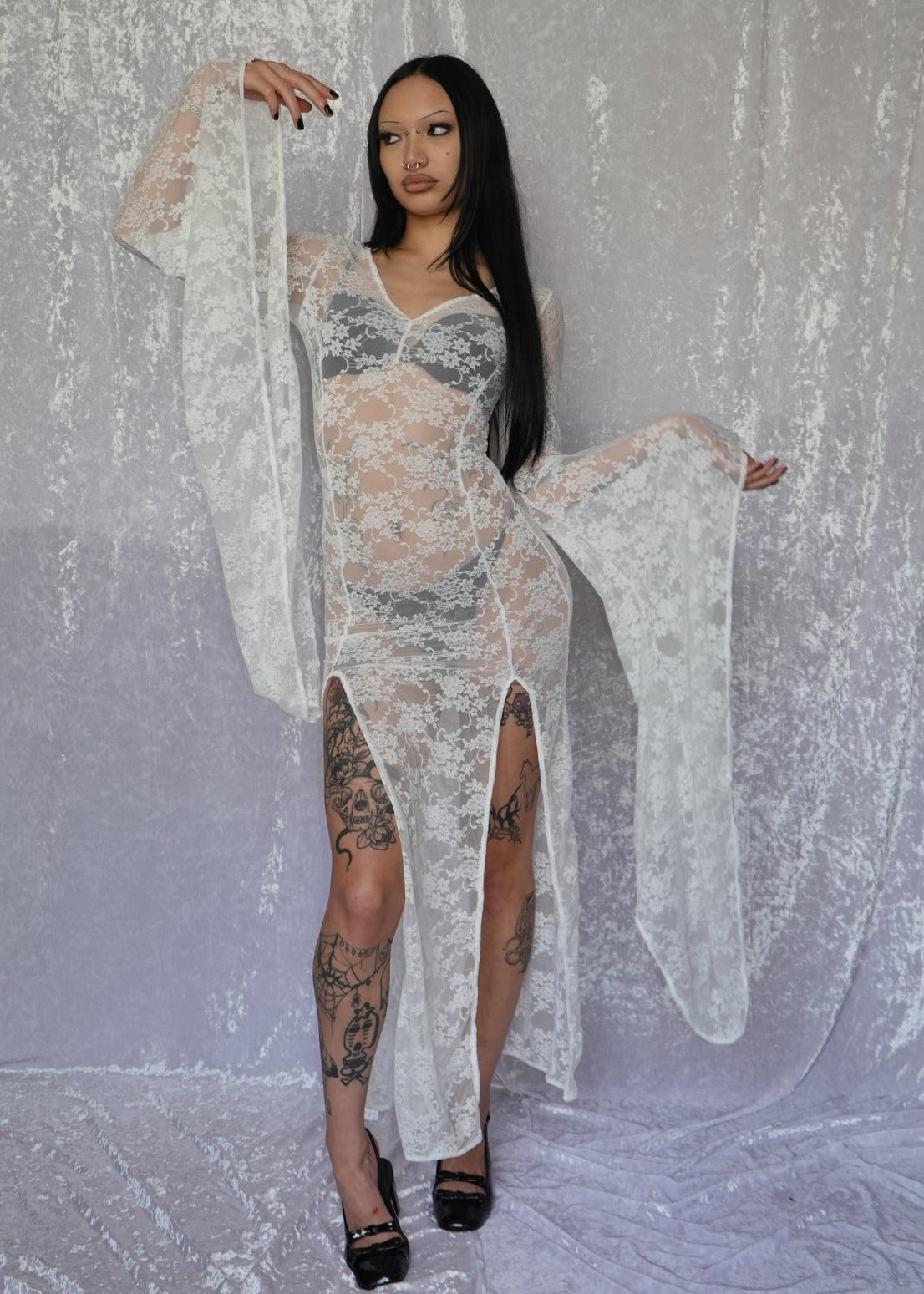 Cascadia Lace Dress in Ivory - Model 167cm, Size XS - FM2U