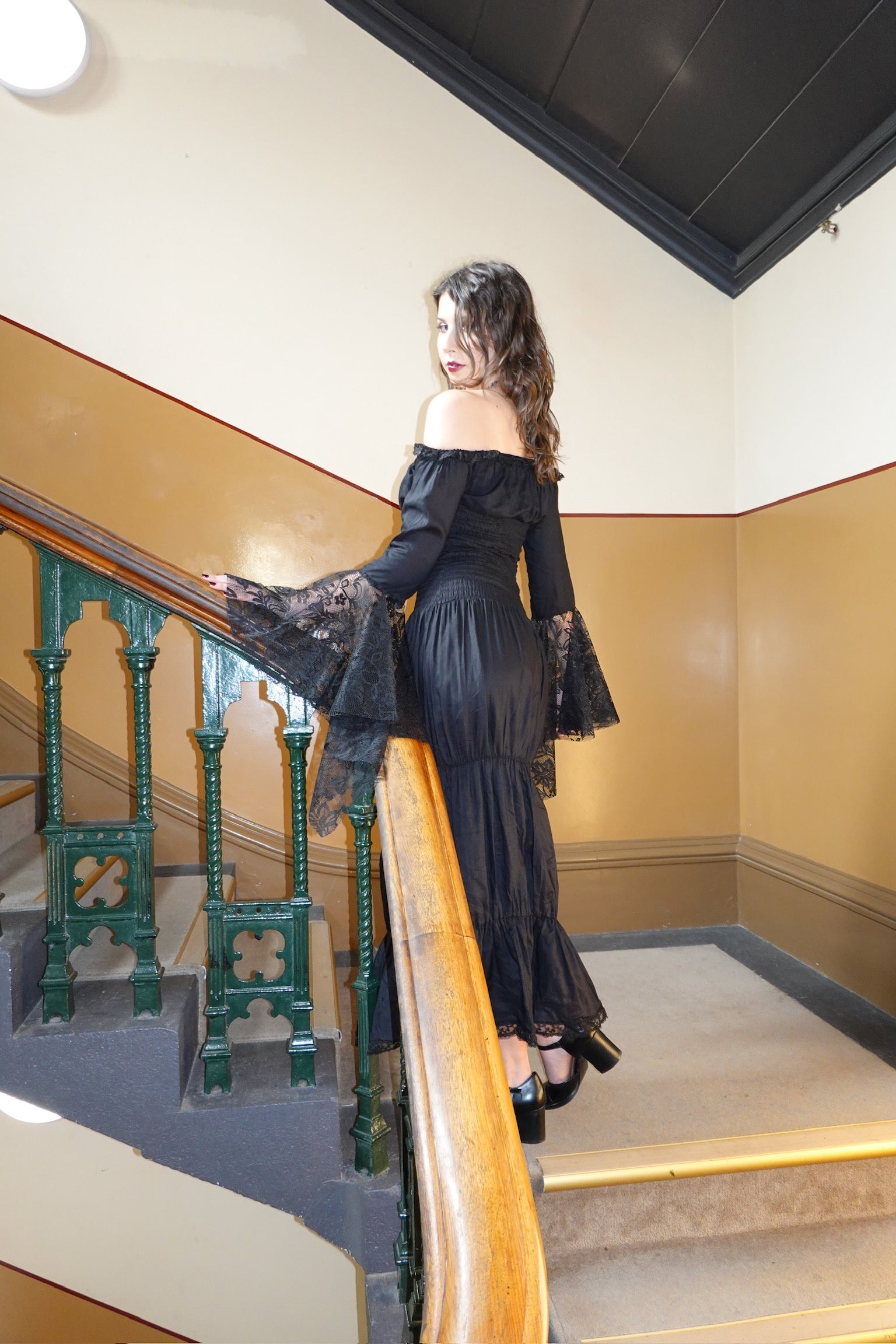 MILKMAID DRESS - MAXI (EBONY)