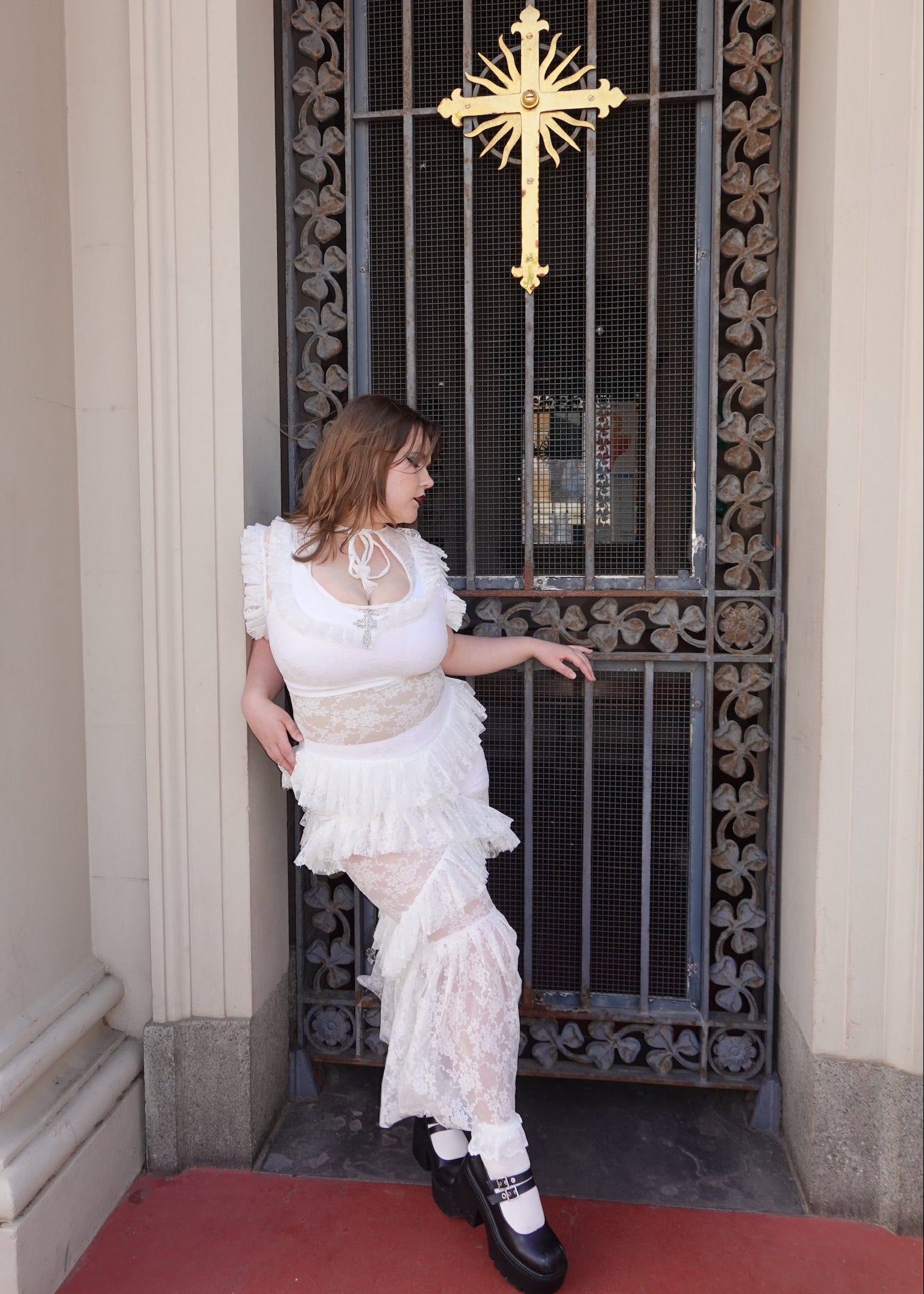 White Evangeline Lace Dress - Model 161cm, Size L - FM2U