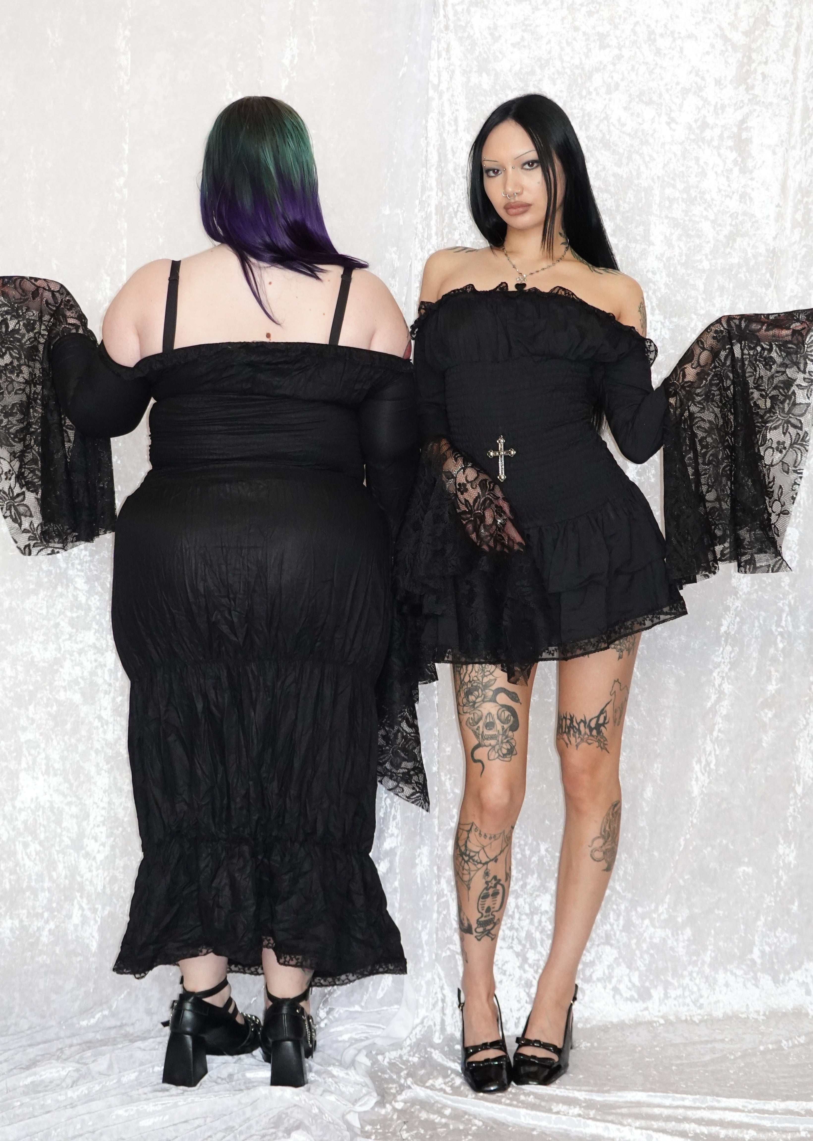 Black Milkmaid (SAMPLE SALE 50% OFF) | Maxi on Model (L) 162cm, Size XL | Mini on Model 167cm, Size XS  - FM2U