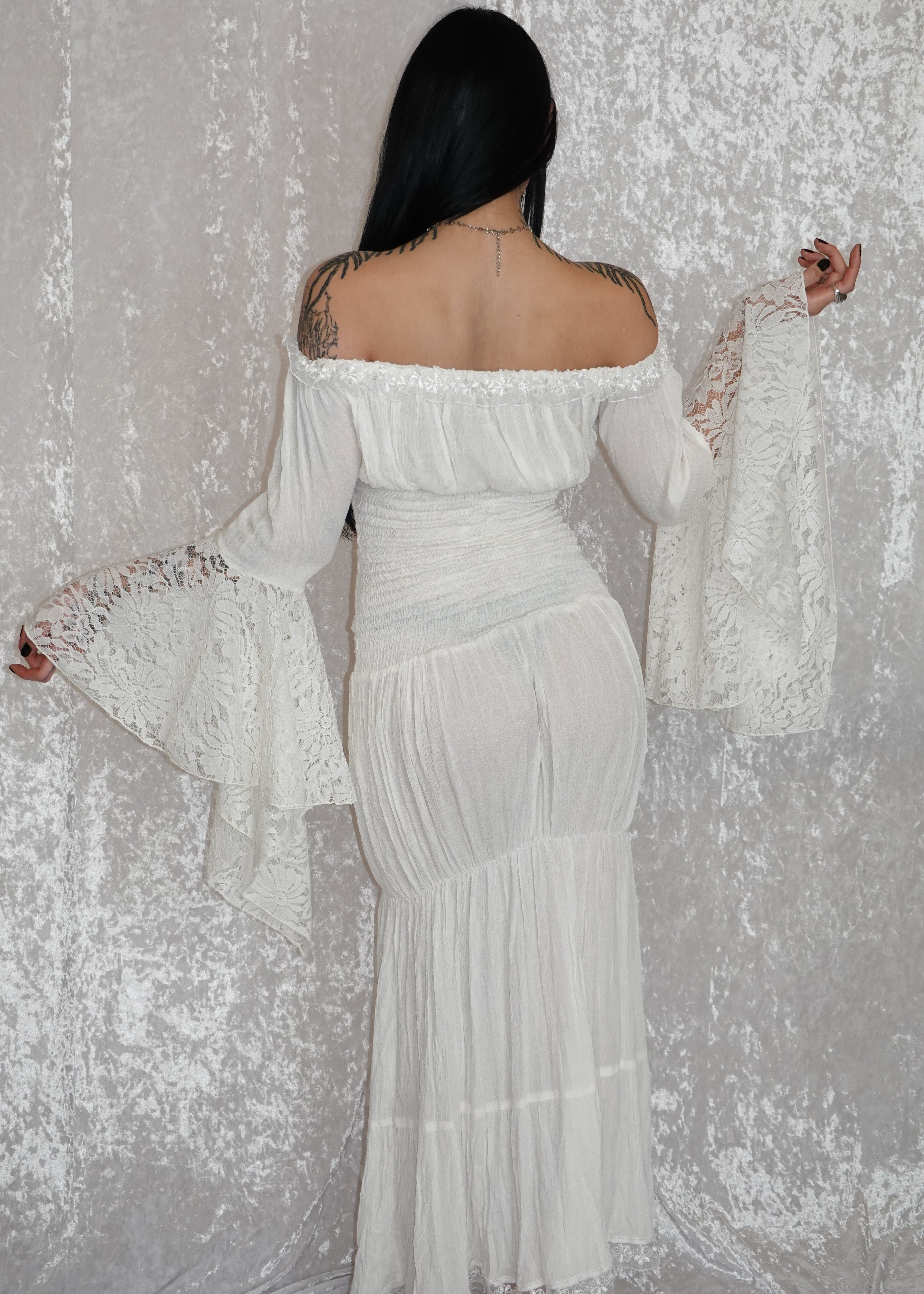 White Maxi Milkmaid (SAMPLE) | Model 167cm, Size XS - FM2U